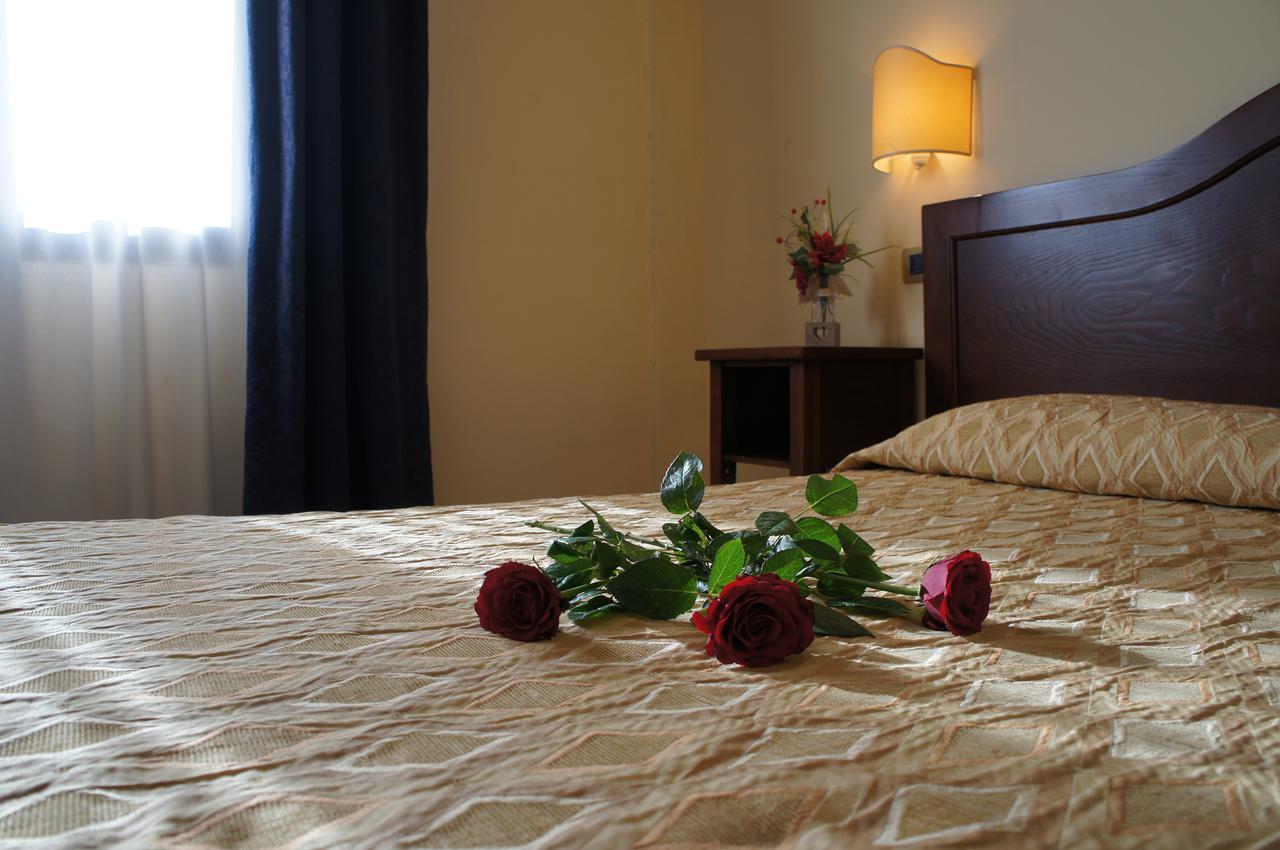 Hotel Albatros Calenzano Eksteriør billede