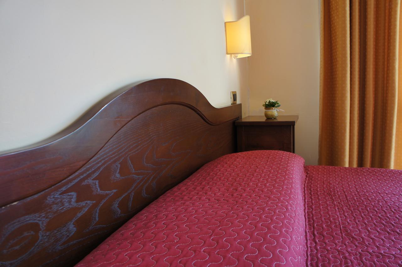 Hotel Albatros Calenzano Eksteriør billede