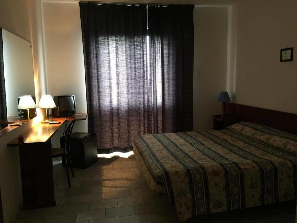Hotel Albatros Calenzano Eksteriør billede